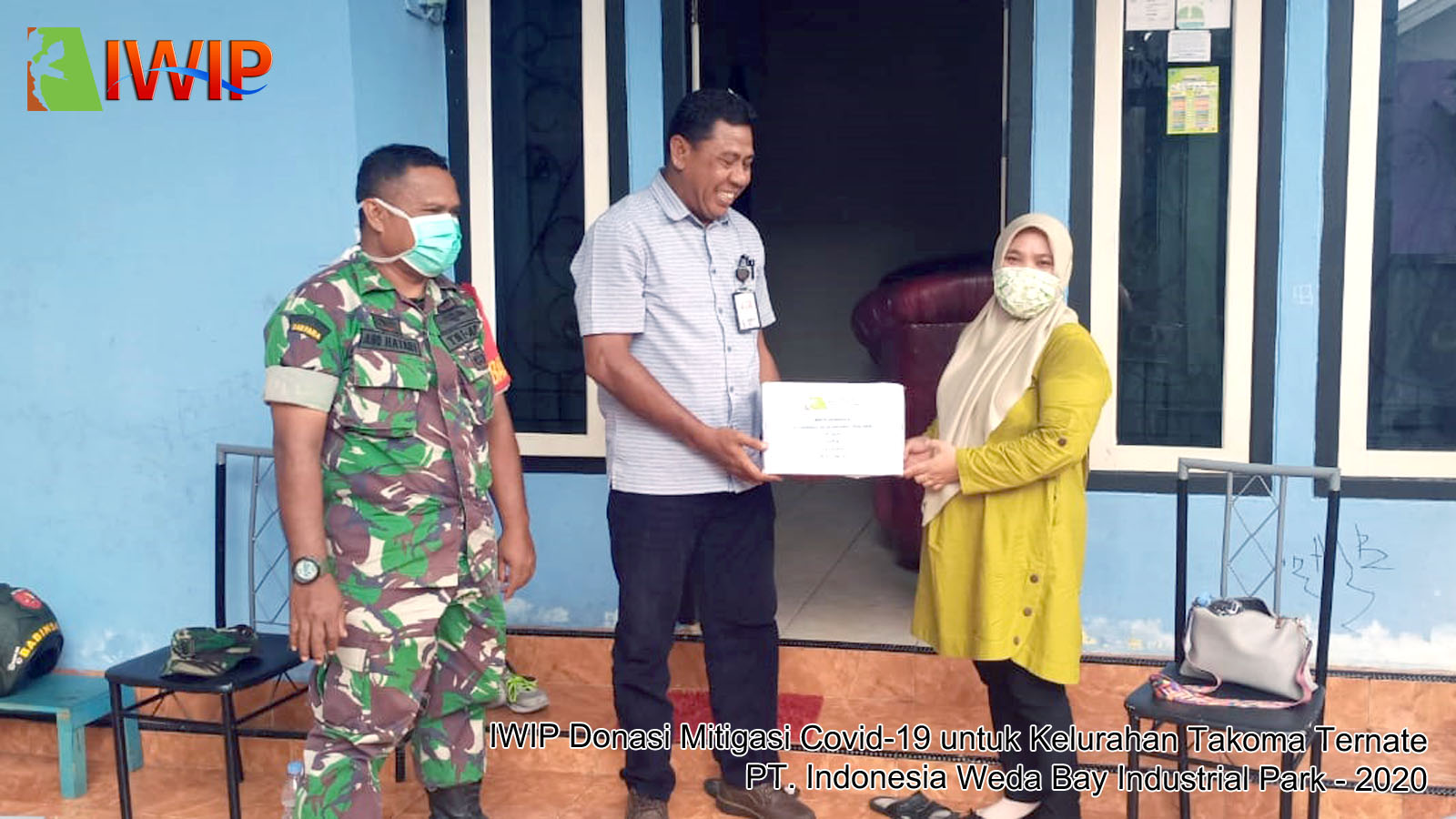 PT IWIP Mendistribusikan Bantuan Masker Kesehatan Di Ternate Maluku