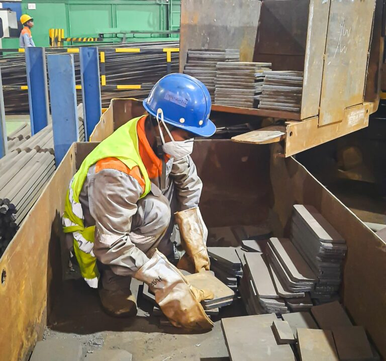 Manual Handling Meningkatkan Produktivitas Dengan Postur Kerja yang Aman 3