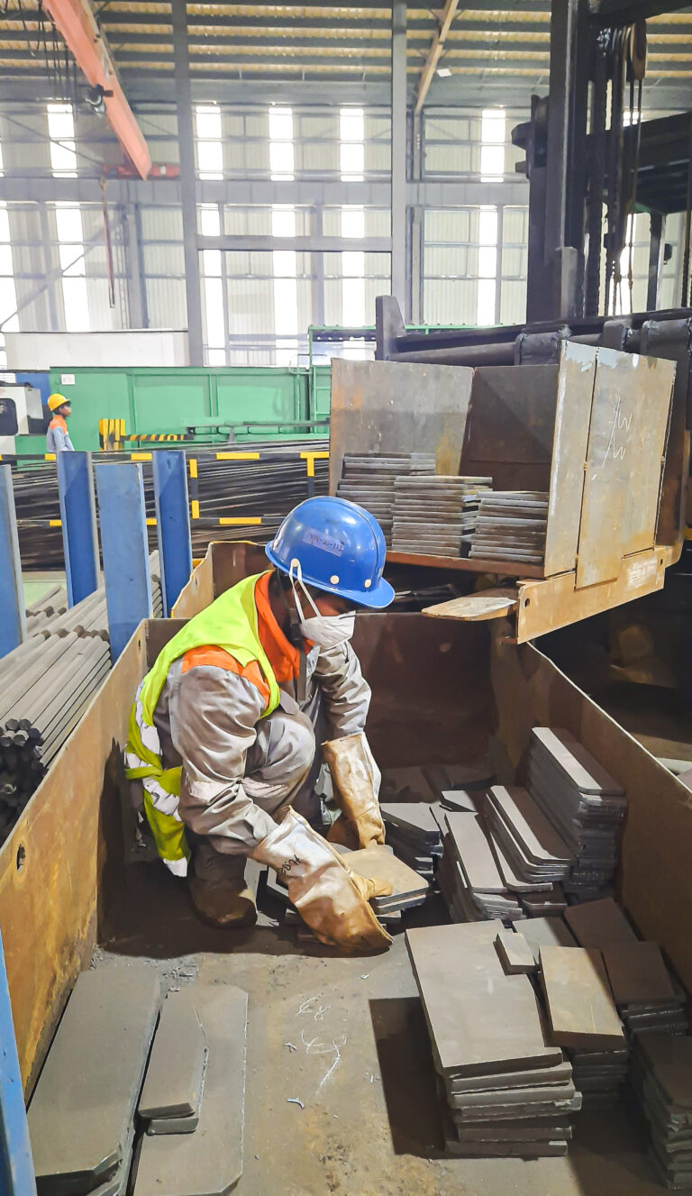 Manual Handling Meningkatkan Produktivitas Dengan Postur Kerja yang Aman 4